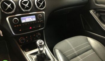 MERCEDES – Clase A – A 180 BlueEFFICIENCY Edition lleno