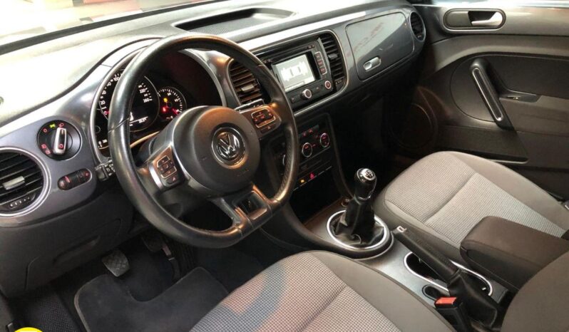 VOLKSWAGEN – Beetle – Design 1.6 TDI 105 CV lleno