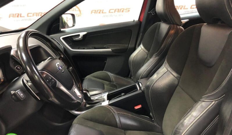 VOLVO – XC60 –  D3 Momentum lleno