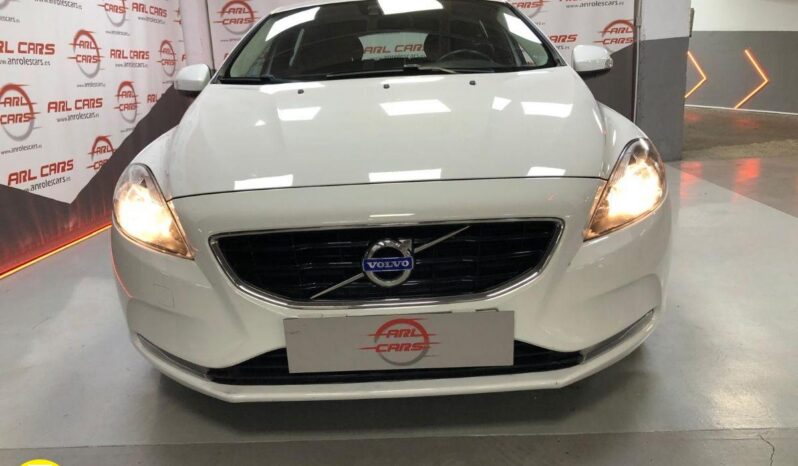 VOLVO – V40 – D2 Kinetic lleno