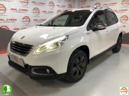 PEUGEOT – 2008 – Style 1.6 BlueHDi 100 lleno