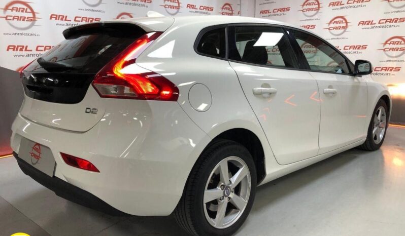 VOLVO – V40 – D2 Kinetic lleno