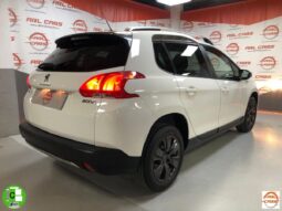 PEUGEOT – 2008 – Style 1.6 BlueHDi 100 lleno
