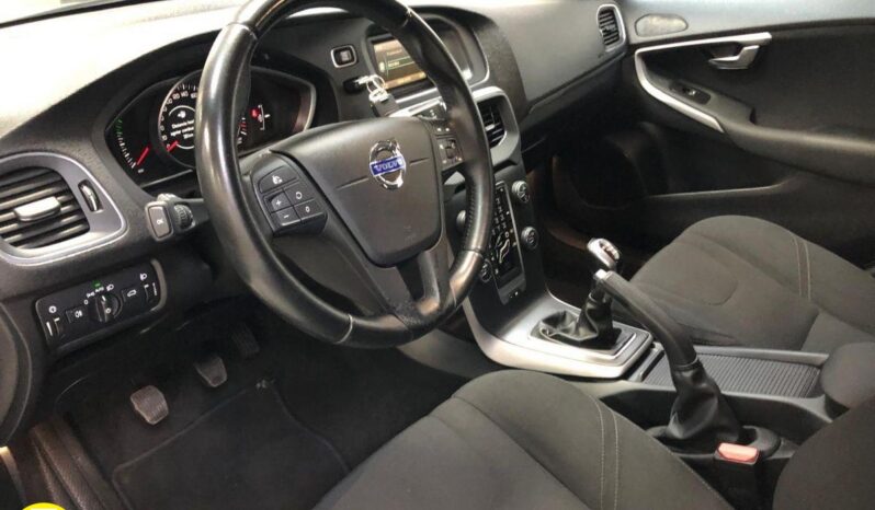 VOLVO – V40 – D2 Kinetic lleno