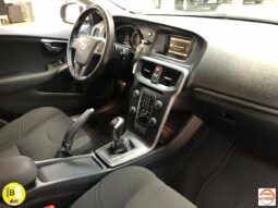 VOLVO – V40 – D2 Kinetic lleno