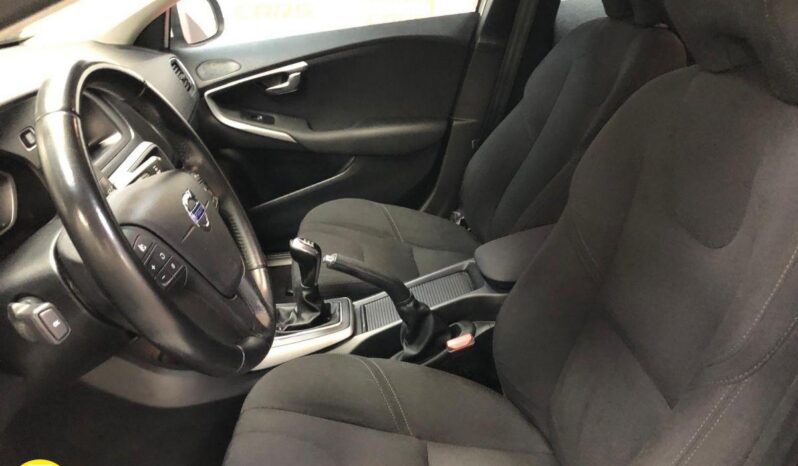 VOLVO – V40 – D2 Kinetic lleno