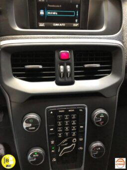 VOLVO – V40 – D2 Kinetic lleno