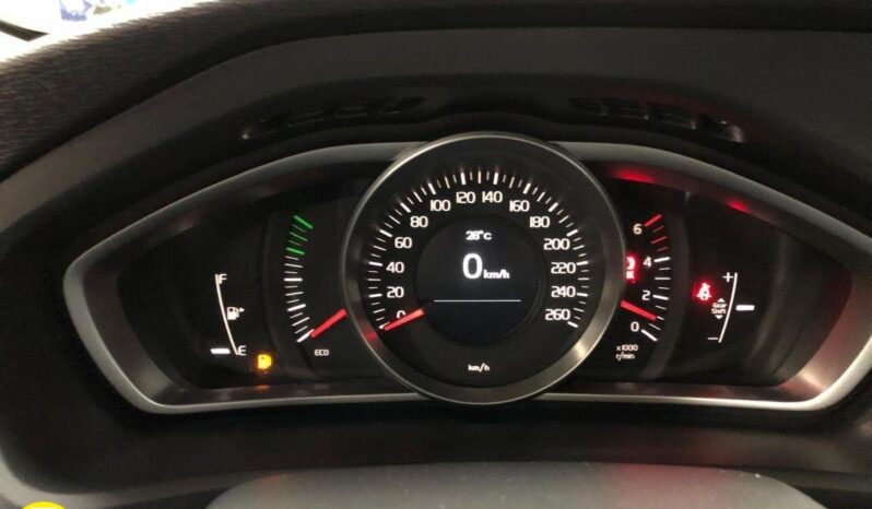 VOLVO – V40 – D2 Kinetic lleno