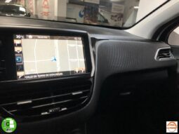 PEUGEOT – 2008 – Style 1.6 BlueHDi 100 lleno