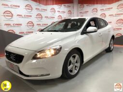 VOLVO – V40 – D2 Kinetic lleno