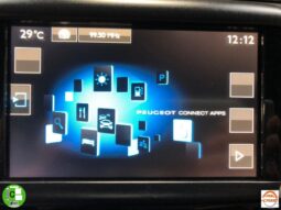 PEUGEOT – 2008 – Style 1.6 BlueHDi 100 lleno