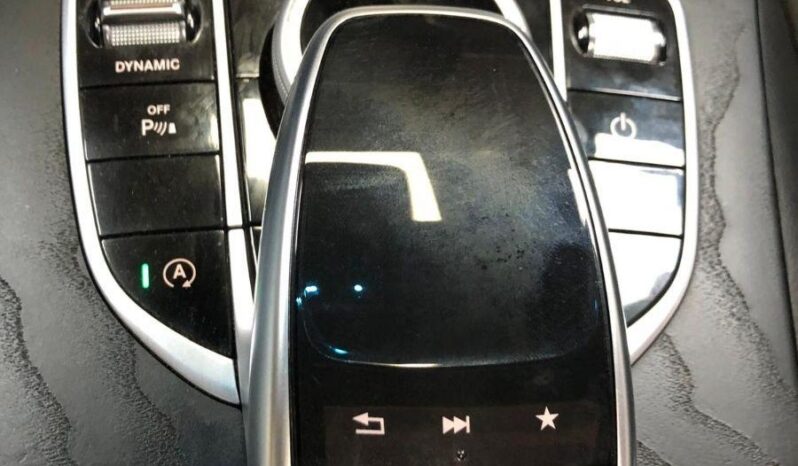 MERCEDES – Clase C Coup&eacute; – Selecciona lleno